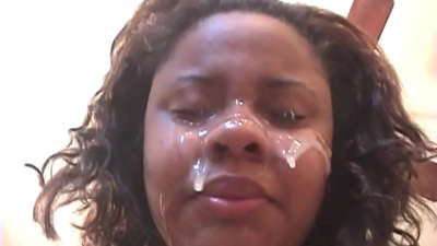 Qara braziliyalı qız böyük siklə anal seksdən sonra üzündə cum olur